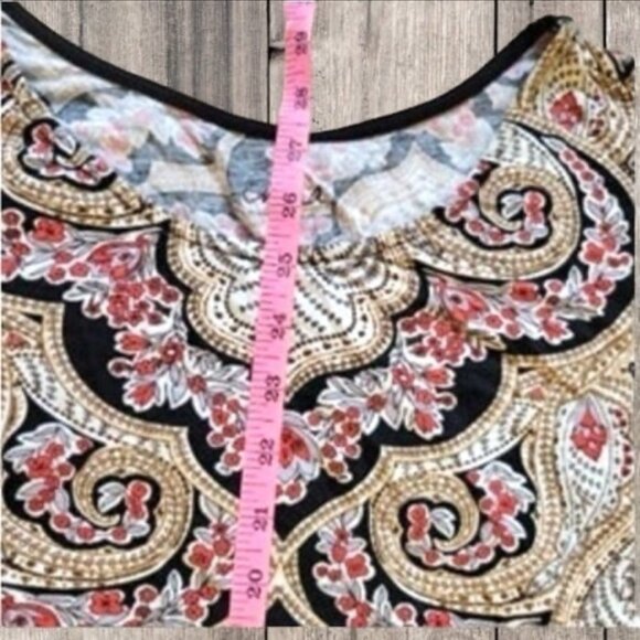 Simply Emma Plus Size Women's T-Shirt Red Black Paisley Floral size 2X - Picture 7 of 9